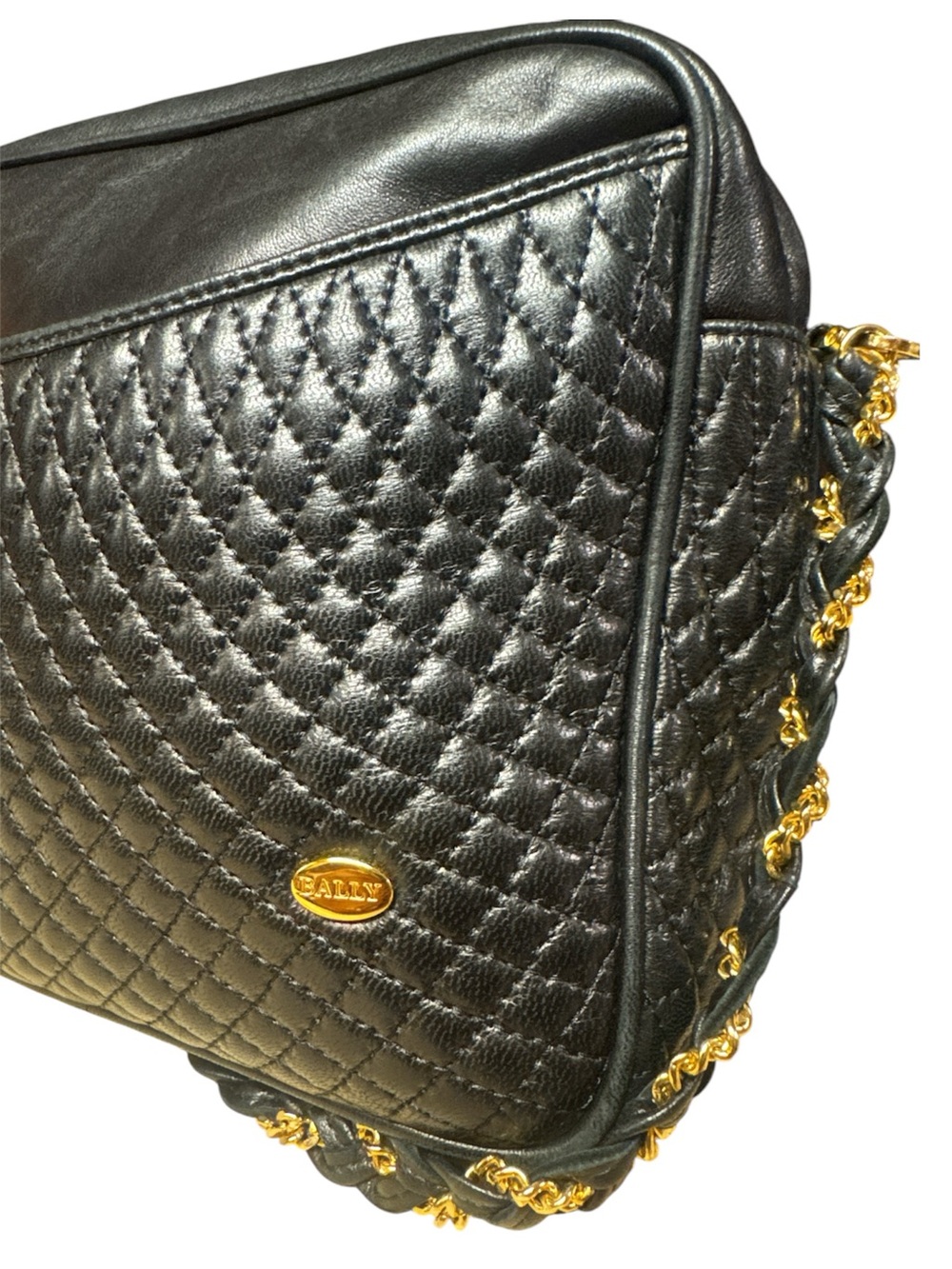 BALLY Italian Quilted Leather Crossbody Bag Chain Link Strap Tassel + Dust Bag - Picture 9 of 17